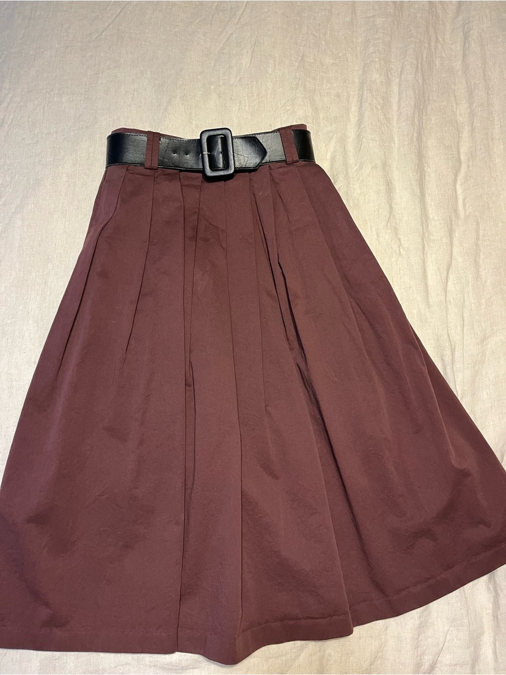 High waisted full skirt COTTON, plum maroon size small midi length